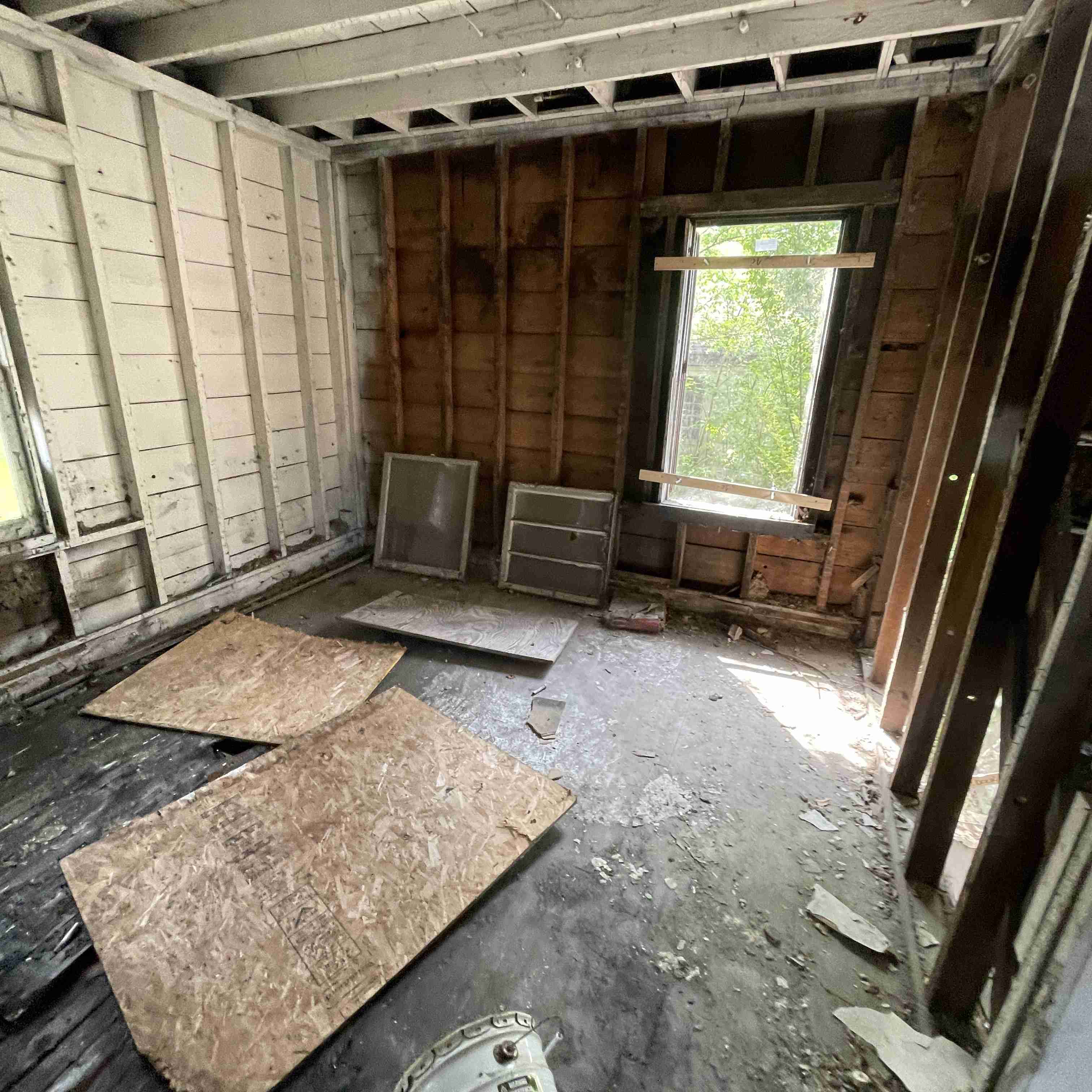 5605 S Martindale (35).jpg